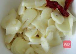 大蒜炒羊血的做法图解2