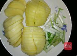 洋葱炒土豆的做法图解2