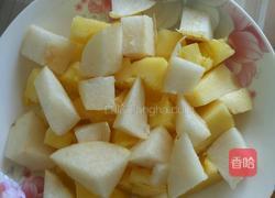 菠萝雪梨千禧柿沙拉的做法图解2