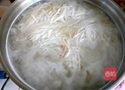 尖椒肉丁打卤面的做法图解1