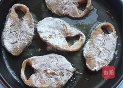 香煎鲅鱼的做法图解5