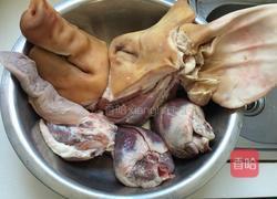 卤猪货的做法图解1