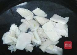 春暖花开一一炒春韭的做法图解4