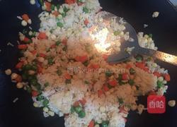菠萝炒饭的做法图解4