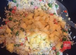 菠萝炒饭的做法图解7