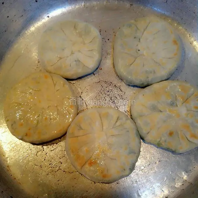 然后翻过来再烙