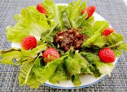 莴笋叶蘸肉酱