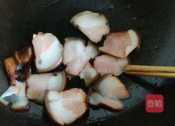 蒜薹辣炒腊肉的做法图解7