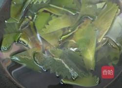 辣炒海带头的做法图解1