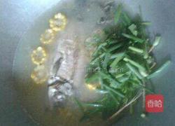 玉米鲫鱼汤的做法图解9