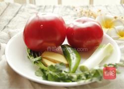 「Cathy边吃边营养」西红柿炖牛腩营养版的做法图解1