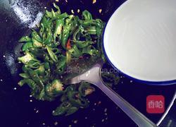 辣椒炒鸡蛋的做法图解9