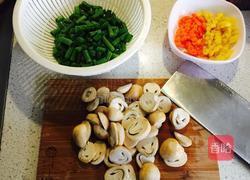 刀豆草菇炒肉末的做法图解3