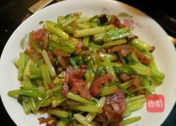 香芹炒香肠的做法图解4