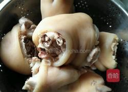 秘制猪爪的做法图解1