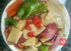 蚝油杏鲍菇炒洋葱的做法图解3