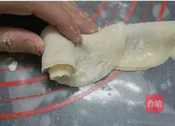 Illustration of how to make rose dumplings 5