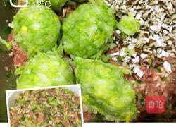 白菜香菇猪肉饺子的做法图解4
