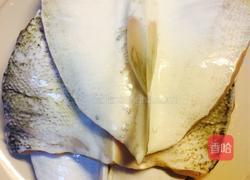 支竹鱼腩煲的做法图解1