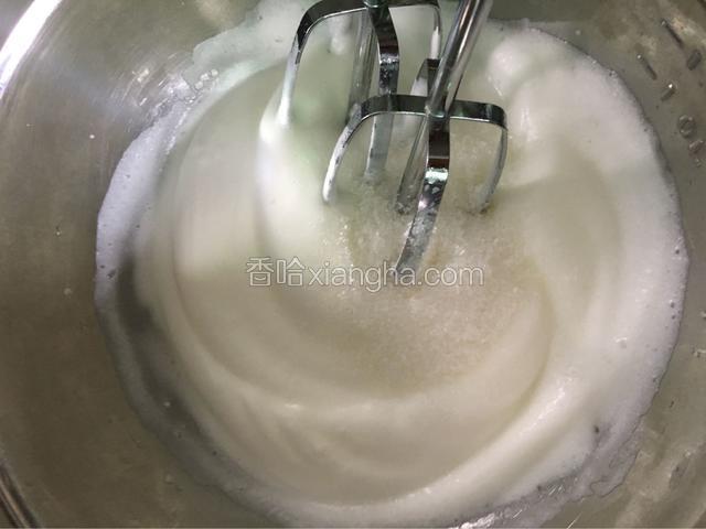 加入白糖继续打出纹路
