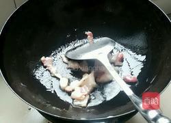 猪肉白菜炖粉条的做法图解3