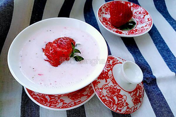 草莓奶昔#甜品