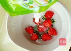 草莓奶昔#甜品的做法图解2