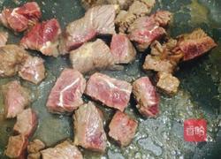 牛肉炒饭的做法图解1