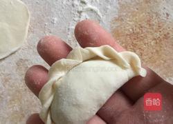 花边饺子(韭菜鸡蛋馅儿)的做法图解13