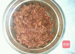 氽牛肉丸的做法图解1