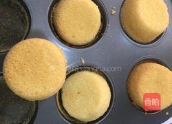 戚风蛋糕(烤箱)的做法图解12