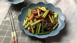 豆瓣酱炒腊肉的做法图解19