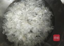 红枣枸杞银耳汤的做法图解4