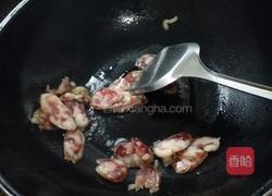 香肠芦蒿的做法图解3