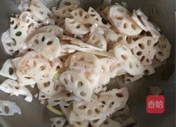 腊八蒜炒藕的做法图解5