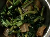 芥兰炒腊肉的做法[图]