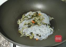 酸菜粉条的做法图解6