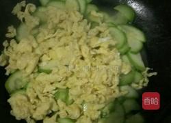 葫芦炒鸡蛋的做法图解7
