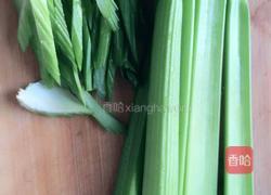 西芹飘香的做法图解2