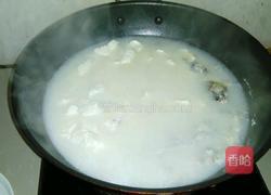 豆花鲫鱼汤的做法图解5