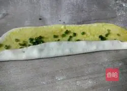 Illustration of how to make green onion cake 10