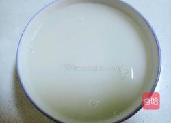 自制红薯凉粉的做法图解3