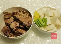 白萝卜脊骨汤的做法图解2