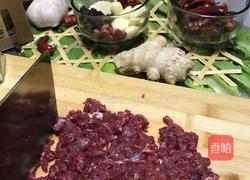 标标秘制老干妈牛肉酱的做法图解2
