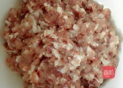 猪肉韭菜馅的做法图解1