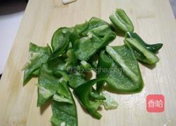 青椒土豆片的做法图解2