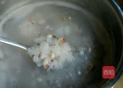 山药薏仁芡实粥的做法图解5