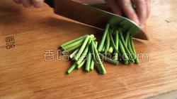 蒜薹炒腊肉的做法图解6