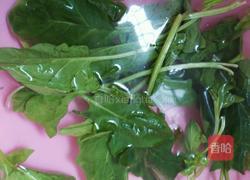 菠菜鸡蛋面的做法图解3