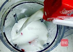 草莓奶昔的做法图解4